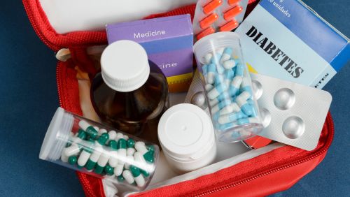 chargé de pharmacovigilance