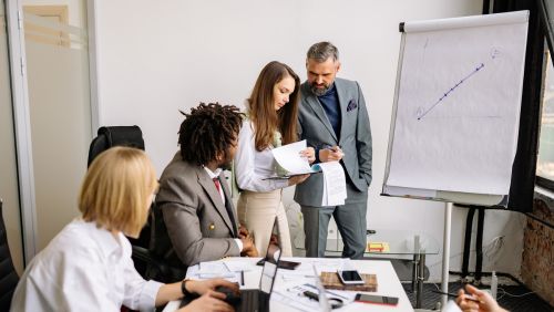 Besoin de management de transition dans le secteur médico-social, contactez nos équipes